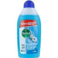 Dettol Allesreiniger 500ml Katoenfris is een effectieve en veelzijdige reiniger die zorgt voor een hygiënisch schoon en fris huis. De krachtige formule verwijdert moeiteloos vuil, vet en hardnekkige vlekken van diverse harde oppervlakken, zoals keukenbladen, tafels, vloeren en badkamertegels. Dankzij de antibacteriële werking helpt deze allesreiniger bij het doden van bacteriën, waardoor een schone en hygiënische leefomgeving wordt gecreëerd.