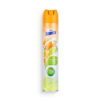 Spray in gebruik in woonkamer – frisse nevel
